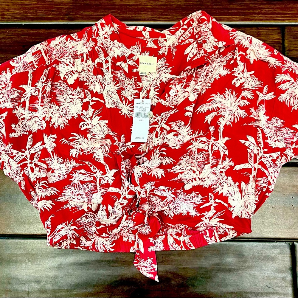 American Eagle Women’s Vacation Crop